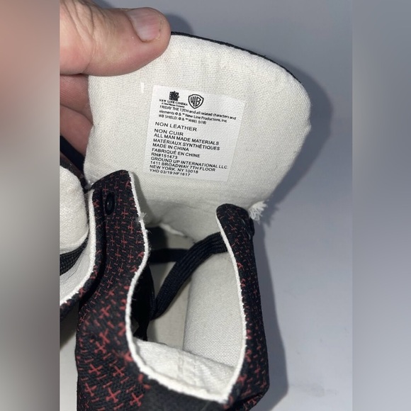 Friday The 13th Jason Mask Hi-Top Sneakers-Brand NEW with Tags! Rare! - Picture 5 of 6